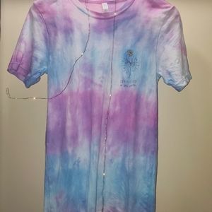 Tie dye Tshirt size extra small light pink & blue